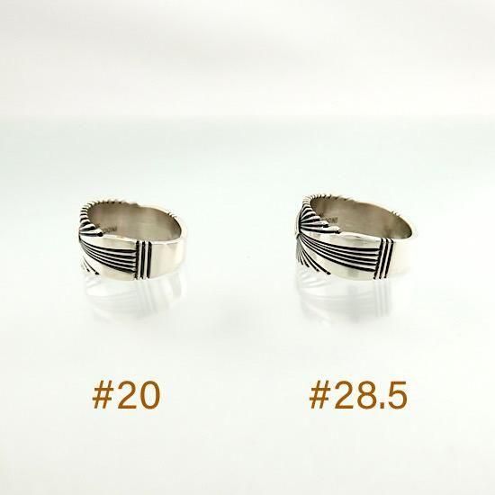 パトリシアベドニー　サンバーストリング Pat Bedonie（パッド ベドニー） 14K サンバーストリング