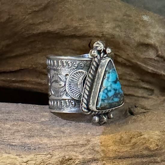 インディアンジュエリー ゲーリーリーブス ターコイズリング 16.5号 インディアンジュエリー ゲーリーリーブス ターコイズリング 16.5号
