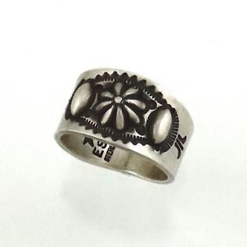 <img class='new_mark_img1' src='https://img.shop-pro.jp/img/new/icons14.gif' style='border:none;display:inline;margin:0px;padding:0px;width:auto;' />19ۥܥ By Edison Sandy Smith ESS