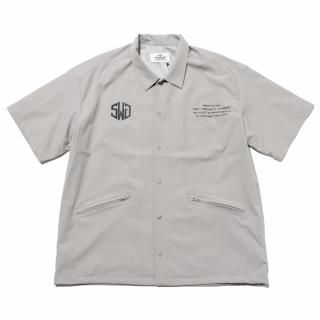 <img class='new_mark_img1' src='https://img.shop-pro.jp/img/new/icons13.gif' style='border:none;display:inline;margin:0px;padding:0px;width:auto;' />NYLON COACH JK, L.GRAY