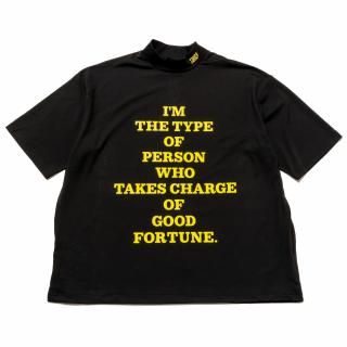 <img class='new_mark_img1' src='https://img.shop-pro.jp/img/new/icons13.gif' style='border:none;display:inline;margin:0px;padding:0px;width:auto;' />FOUTUNE MOCK NECK TEE, BLACK