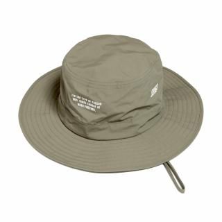 <img class='new_mark_img1' src='https://img.shop-pro.jp/img/new/icons13.gif' style='border:none;display:inline;margin:0px;padding:0px;width:auto;' />SAFARI HAT, KHAKI