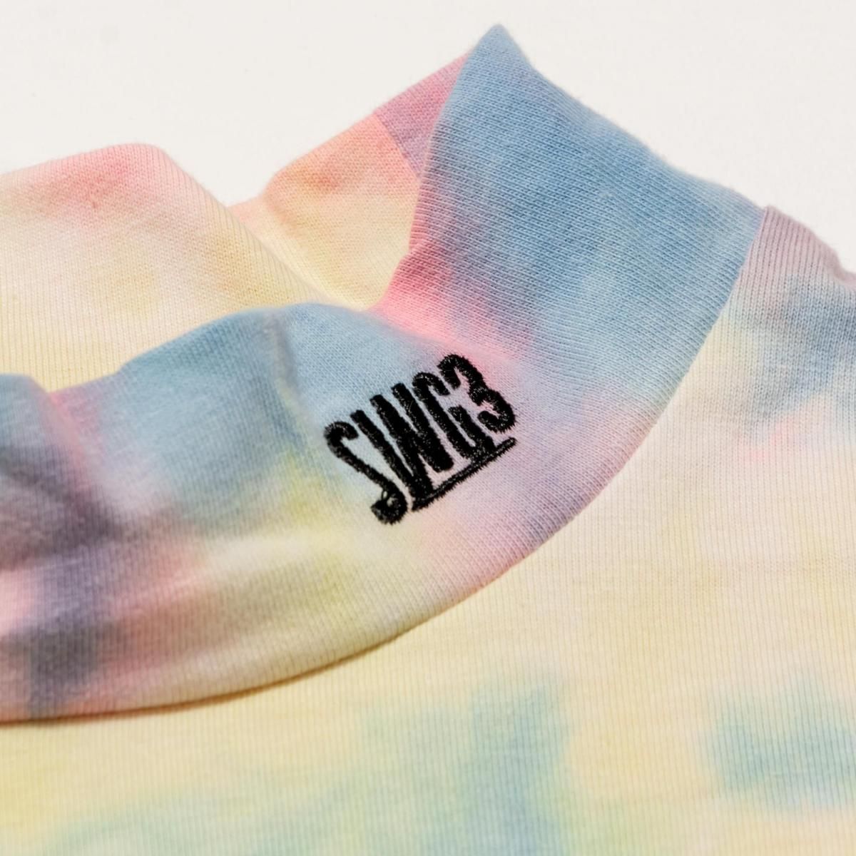 TIE DYE MOCK NECK TEE, YELLOW - THE SWINGGGR ONLINE STORE
