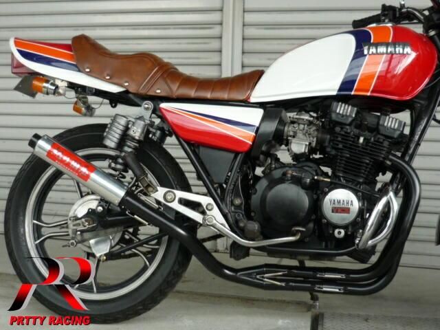 XJ400 E/D 紀の国屋 45π 分割式 4-2-1管 ブラック マフラー XJ400 E/D 紀の国屋 45π 分割式 4-2-1管 ブラック マフラー