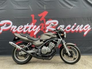 KAWASAKI - PRETTY RACING KAWASAKI - PRETTY RACING