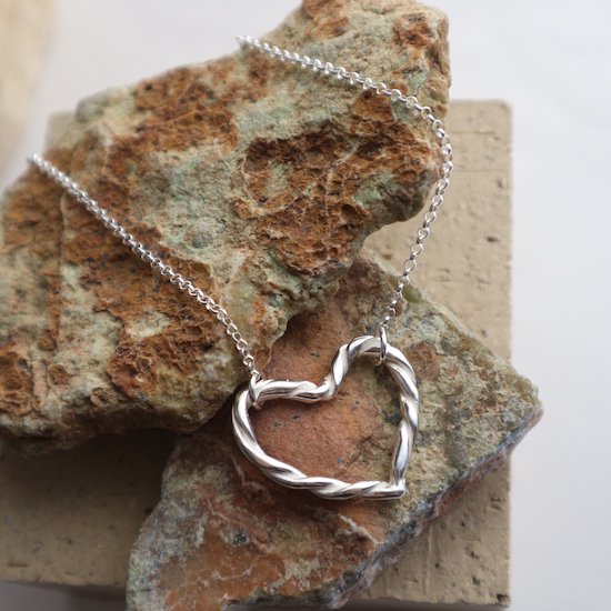 【Silver925】Twist heart short necklace
