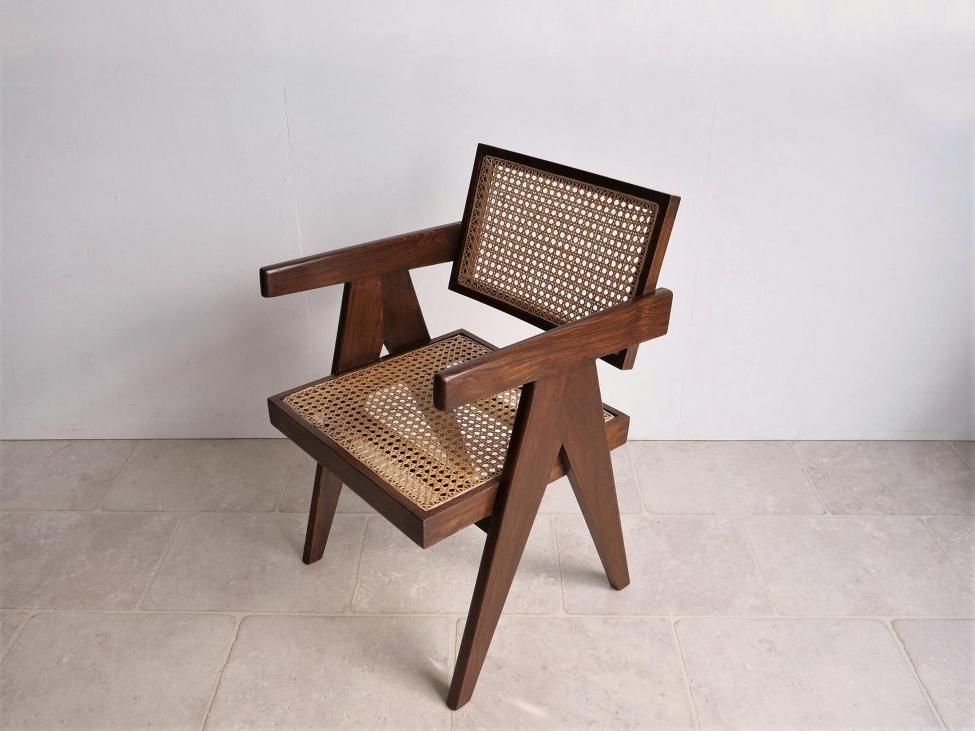 Pierre Jeanneret Floating Back Chair リプロダクト チャン Pierre Jeanneret Floating Back Chair リプロダクト チャン