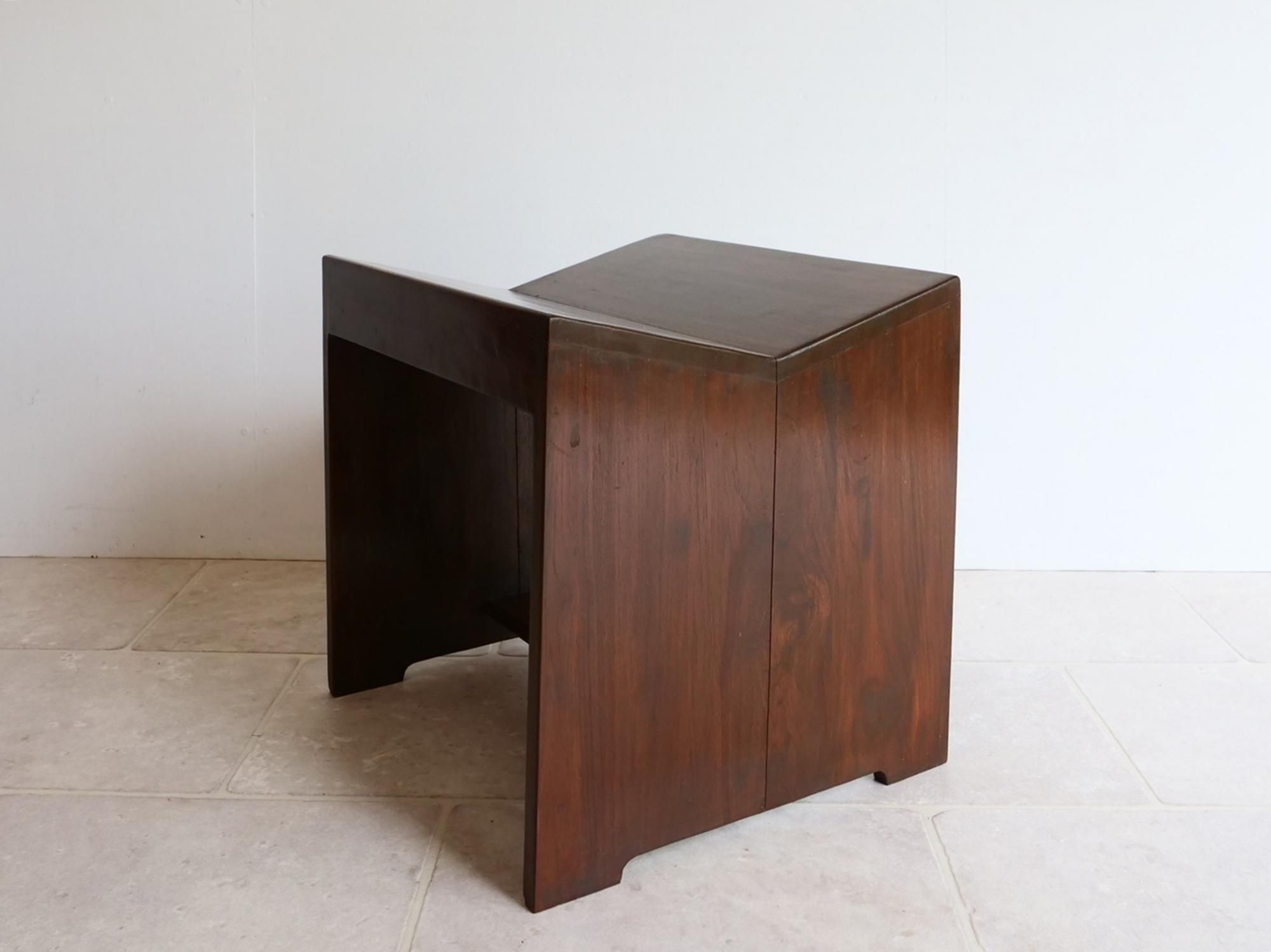 Pierre Jeanneret Stool チャンディガール リプロダクト Pierre Jeanneret Stool リプロダクト