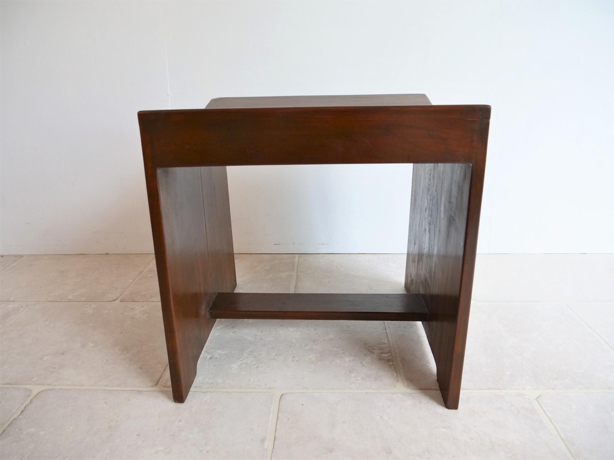 Pierre Jeanneret Stool リプロダクト