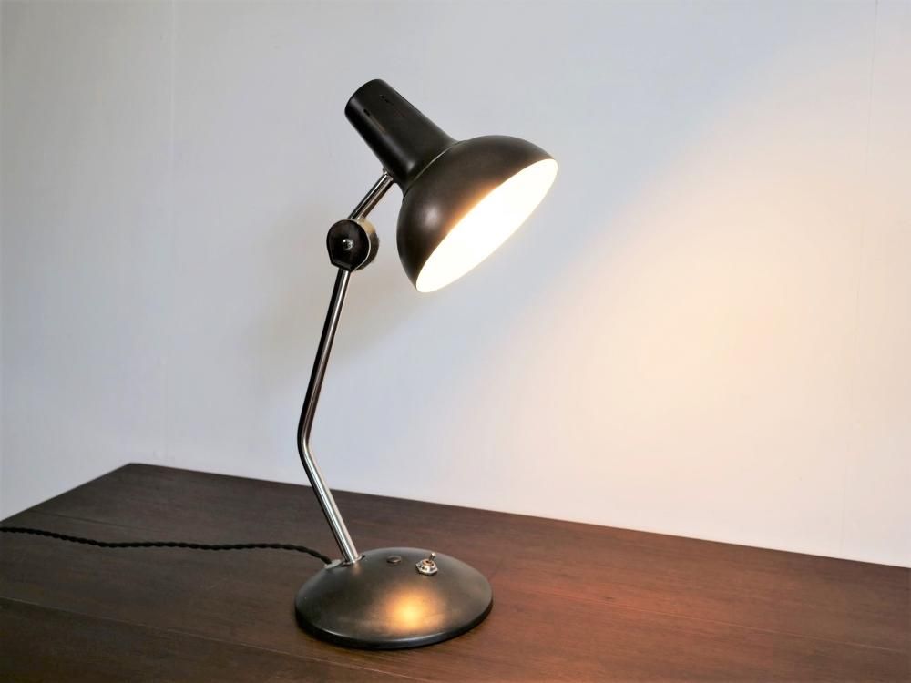 ե㤤դ TABLE LAMP