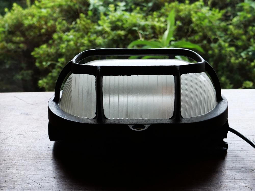 HOLOPHANE FRANCE Capsule lamp