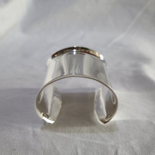 <img class='new_mark_img1' src='https://img.shop-pro.jp/img/new/icons7.gif' style='border:none;display:inline;margin:0px;padding:0px;width:auto;' />【roundabout】Silver Wide Bangle