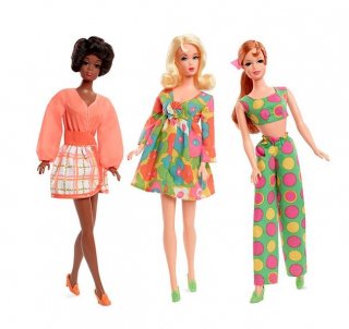 Barbie Mod Friends Gift Set