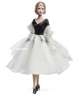 <img class='new_mark_img1' src='https://img.shop-pro.jp/img/new/icons11.gif' style='border:none;display:inline;margin:0px;padding:0px;width:auto;' />REAR WINDOW Grace Kelly Doll