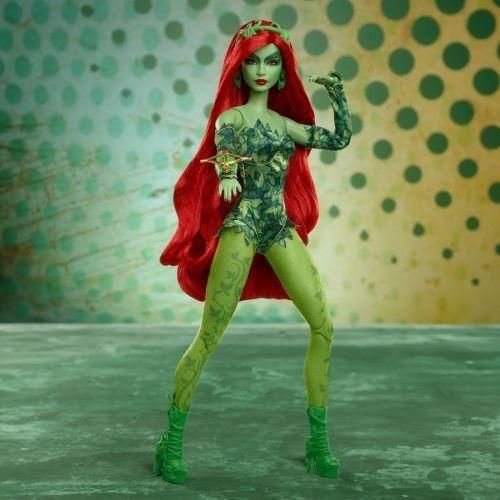 <img class='new_mark_img1' src='https://img.shop-pro.jp/img/new/icons11.gif' style='border:none;display:inline;margin:0px;padding:0px;width:auto;' />Poison Ivy Barbie Doll