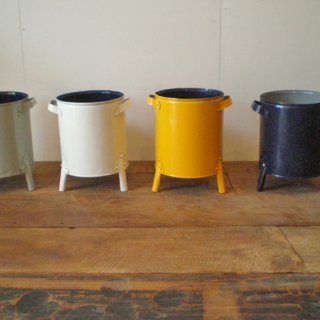 鉢カバー 脚付き / ブリキ リサイクル素材 4色 【SDGs】(KMN-022)