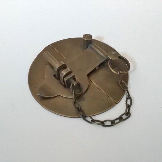 真鍮錠 閂 円形 箪笥金具 ブラスパーツ ロック 直径83mm アンティーク