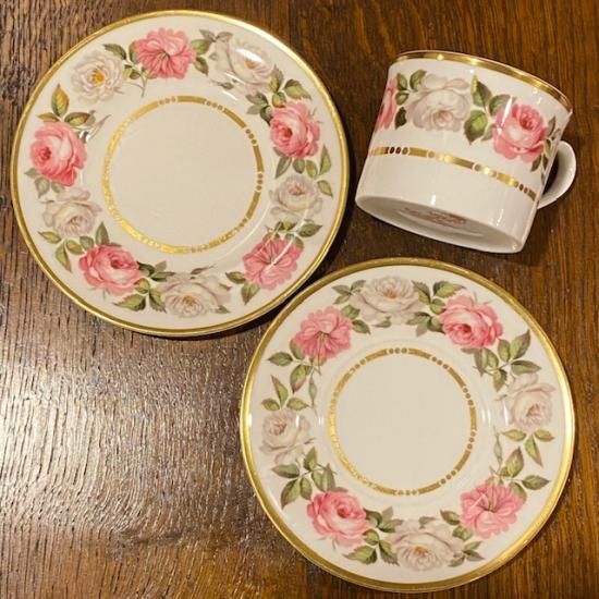 イギリス ROYAL WORCESTER(ロイヤル・ウースター) 'Royal Garden イギリス ROYAL WORCESTER(ロイヤル・ウースター) 'Royal Garden