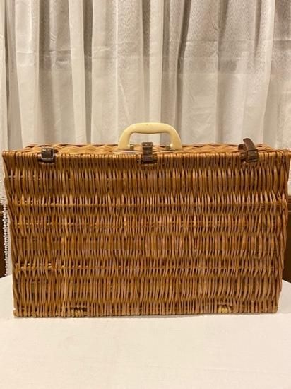 イギリス BREXTON グリーン系ピクニックバスケット イエロー薔薇