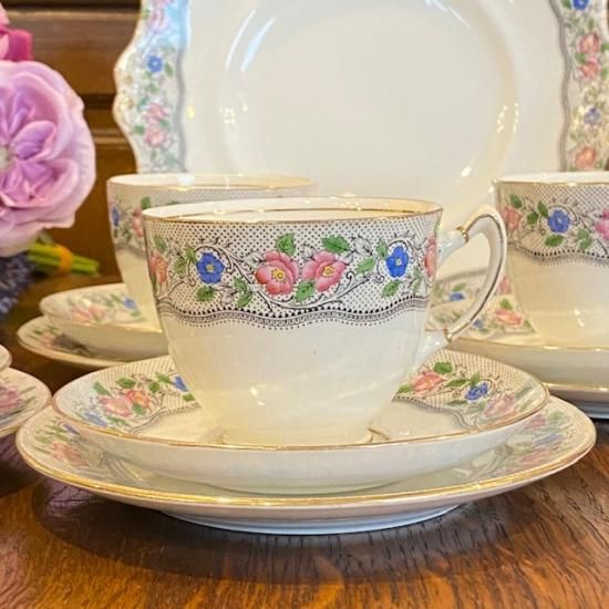パラゴン PARAGON MAJESTY THE QUEEN ピンクローズ Beautiful-Vintage-English-