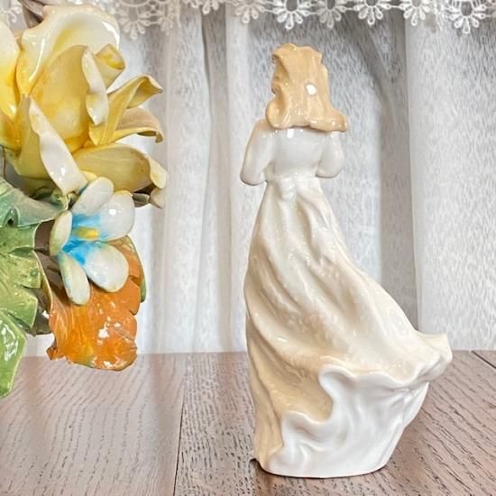 箱付き☆ROYAL DOULTON ロイヤルドルトン フィギュリン CLAIRE