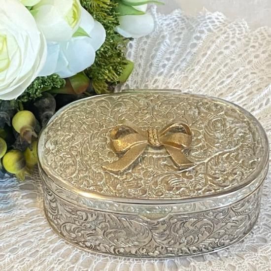 人気デザイナー イギリス シルバープレート ジュエリーボックス ゴールドリボン 工芸品
