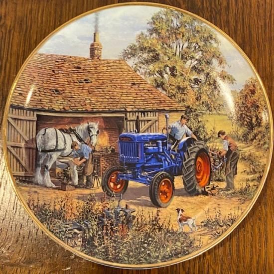 イギリス Dunbury Mint(ダンバリー・ミント) 'At the Forge' by イギリス Dunbury Mint(ダンバリー・ミント) 'At the Forge' by