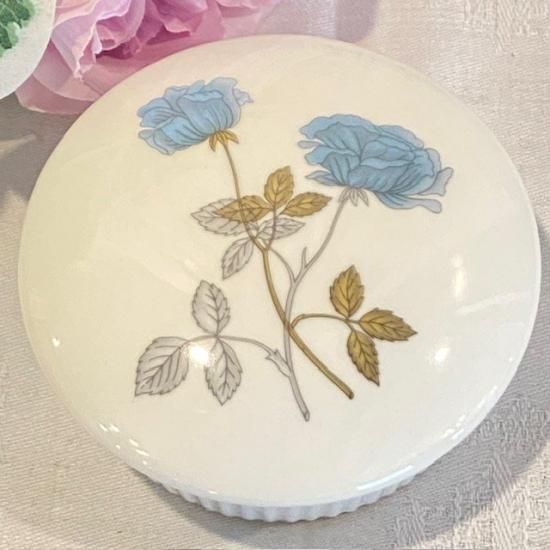 イギリス WEDGWOOD(ウェッジウッド) ICE ROSE(アイスローズ) 蓋 イギリス WEDGWOOD(ウェッジウッド) ICE ROSE(アイスローズ) 蓋
