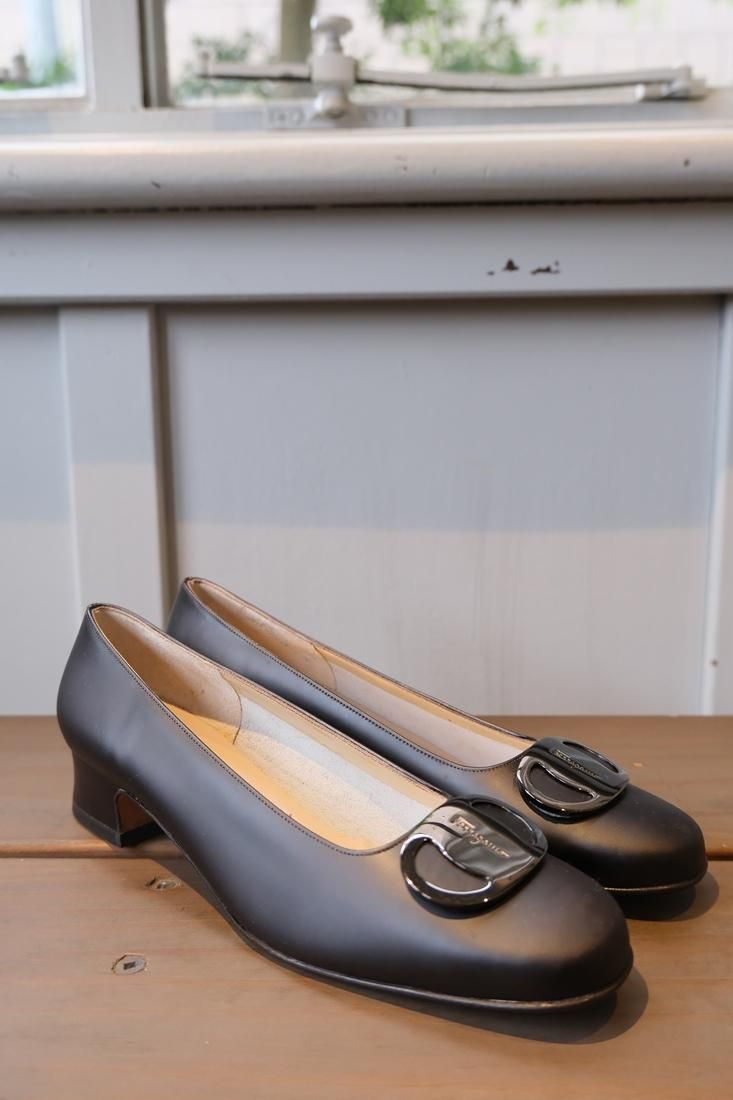 Salvatore Ferragamo FRUITFUL ダークブラウン シューズ | 6 1/2 Salvatore Ferragamo FRUITFUL ダークブラウン シューズ | 6 1/2