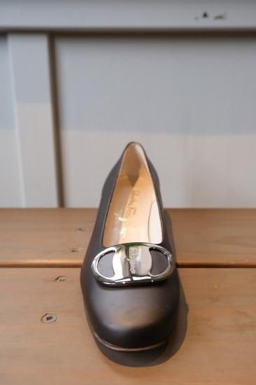 Salvatore Ferragamo FRUITFUL ダークブラウン シューズ | 6 1/2 Salvatore Ferragamo FRUITFUL ダークブラウン シューズ | 6 1/2