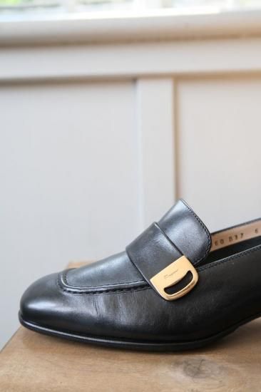 フェラガモ ガンチーニローファー | ブラック - lamadri