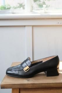 S.Ferragamo.CREMA.black.6C