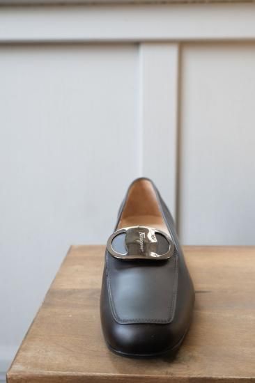 Salvatore Ferragamo FRUITFUL ダークブラウン シューズ | 6 1/2 Salvatore Ferragamo FRUITFUL ダークブラウン シューズ | 6 1/2