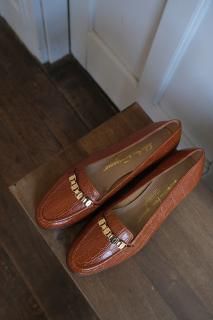 S.Ferragamo.GRADELLA.brown.5 1/2