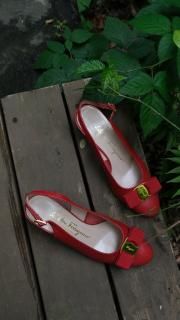 S.Ferragamo.TESDAY.red.6 
