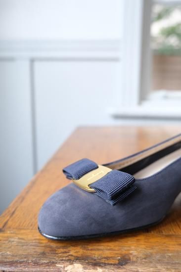 サルヴァトーレフェラガモ ヴァラパンプス | ネイビー 5 - lamadri