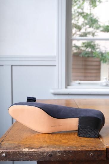 セール底値　美品　サルヴァトーレフェラガモ　ヴィラ　パンプス　7.5D 24.5 サルヴァトーレフェラガモ ヴァラパンプス | ネイビー 5 - lamadri