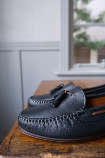 Salvatore Ferragamo ブラック ローファー　23.5cm フェラガモ ローファー ブラック | スポーツモデル - lamadri vintage