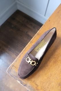  S.Ferragamo.BABS.brown.6 1/2B suede