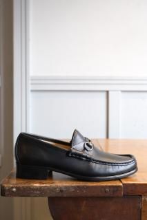 GUCCI.013698.blacksilver 38 1/2