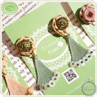 ビーズ刺繍とラフィアピアス グリーン
