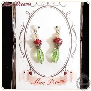バラの一輪挿しピアス&イヤリング ピンク