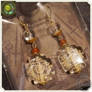 クロスクリスタルのピアス