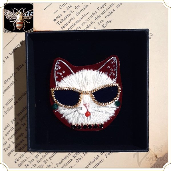 刺繍ブローチ ハンドメイド 猫
