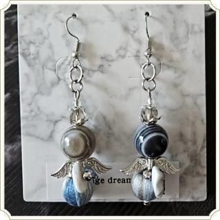 <img class='new_mark_img1' src='https://img.shop-pro.jp/img/new/icons14.gif' style='border:none;display:inline;margin:0px;padding:0px;width:auto;' />天眼石の妖精ピアス(水色)