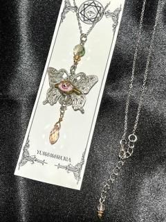 <img class='new_mark_img1' src='https://img.shop-pro.jp/img/new/icons26.gif' style='border:none;display:inline;margin:0px;padding:0px;width:auto;' />gothic dream:単眼蝶ネックレス