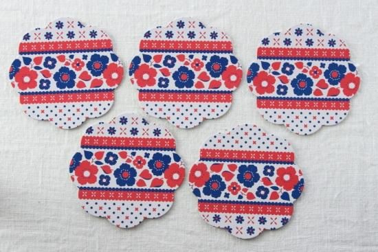 CO041 コースター／花型（赤×青）・北欧（花柄×ドット） - komaco table