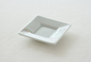 WP166　豆皿／四角（白）・虹色