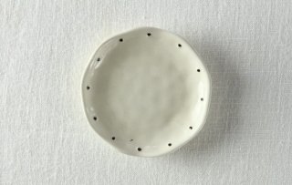 WP870　和風小皿／丸（白×茶）・ドット