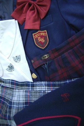 浦和学院高等学校 夏冬服 - 制服買取-専門店 | 摩天楼